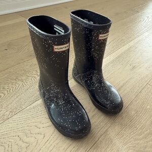 Hunter Kids' Original First Classic Glitter Rain boot black size 13